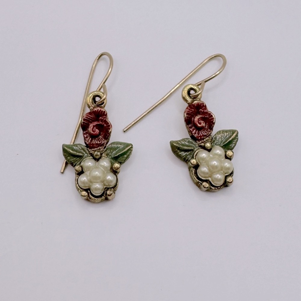 VINTAGE Faux Pearl Floral Dangle Earrings